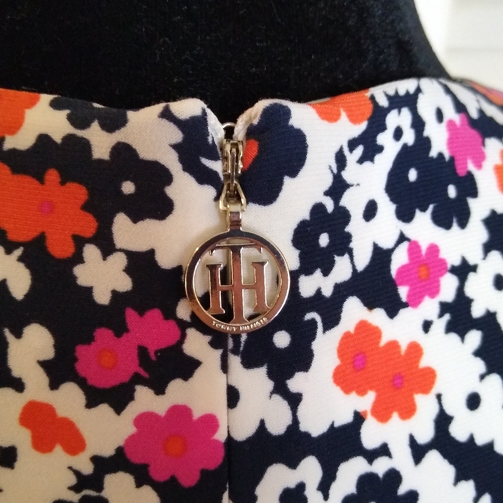 Tommy Hilfiger Floral Wrap Dress Sleeveless V-Neck Fit & Flare Pink Orange Sz 6 - Picture 8 of 12